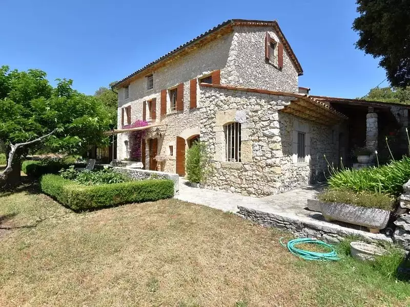 Maison, 180 m²