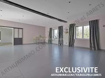 Maison, 256 m²