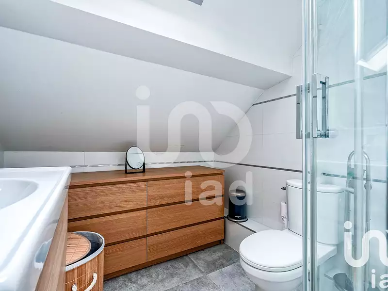 Maison, 220 m²