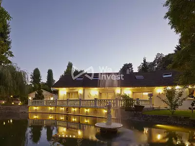 Maison, 296 m²