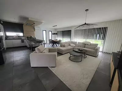 Maison, 204 m²