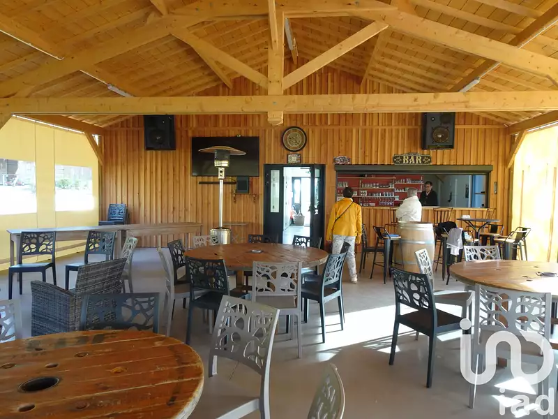 Maison, 1 500 m²