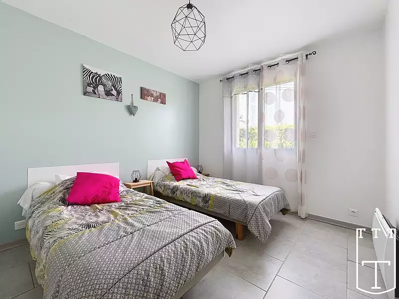 Maison, 240 m²