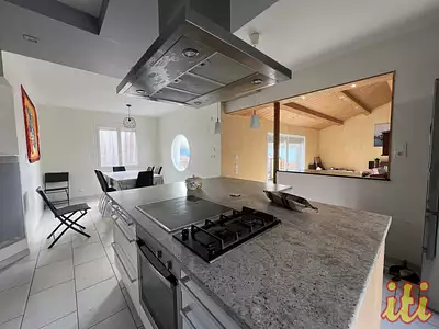 Maison, 148 m²
