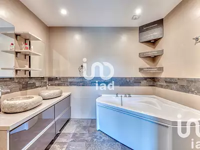 Maison, 343 m²
