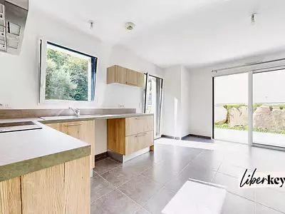 Maison, 102 m²