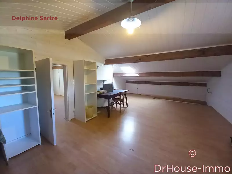 Maison, 216 m²