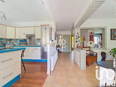 Maison, 164 m²