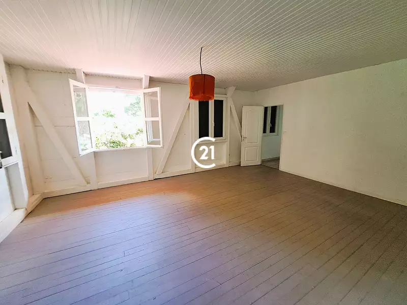 Maison, 230 m²
