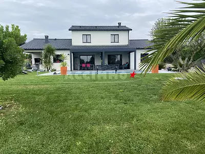 Maison, 156 m²