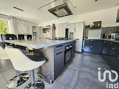 Maison, 162 m²