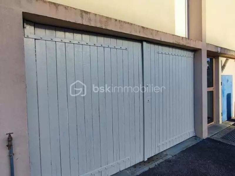 Parking, 15 m²