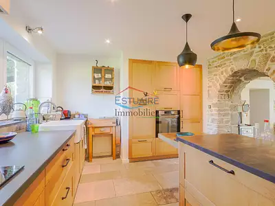 Maison, 275 m²