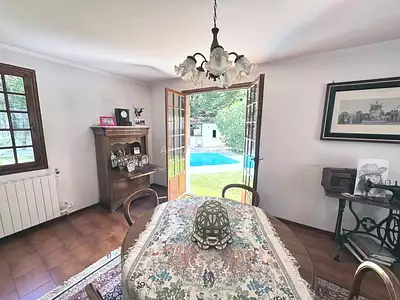 Maison, 185 m²