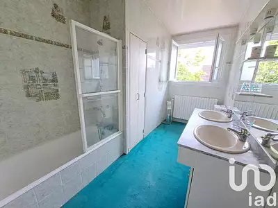 Maison, 185 m²