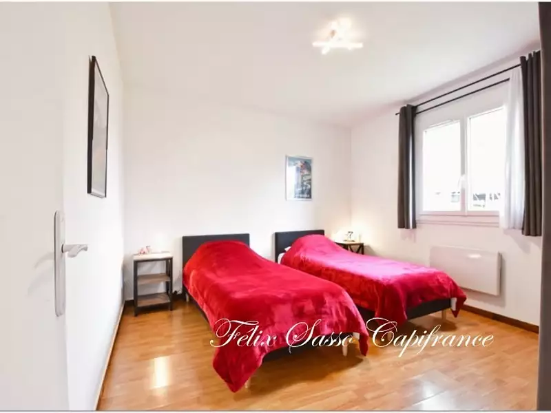 Maison, 220 m²