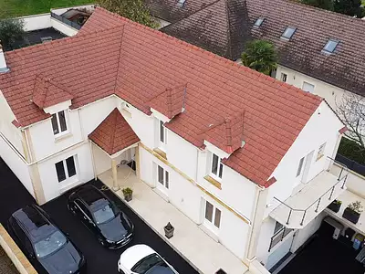 Maison, 240 m²