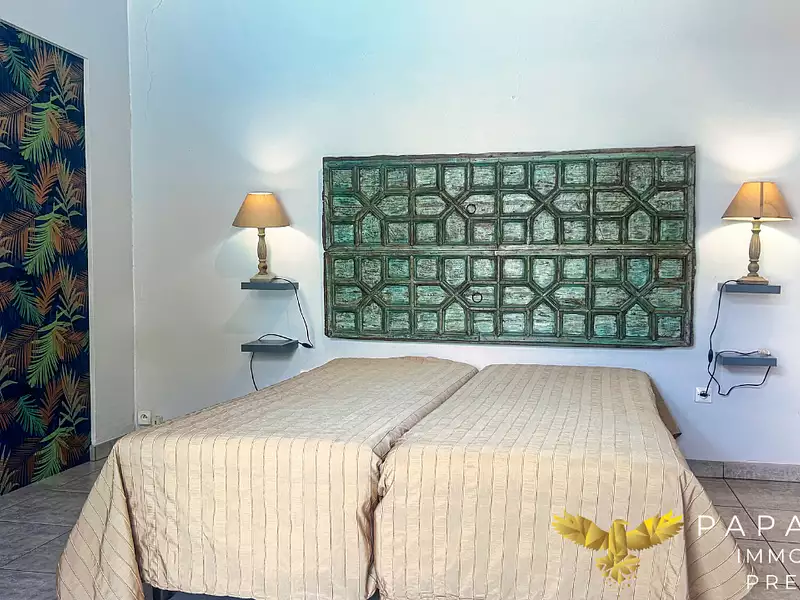 Maison, 359 m²