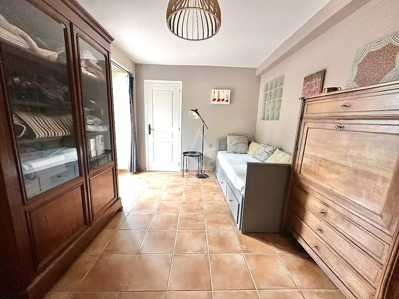 Maison, 225 m²