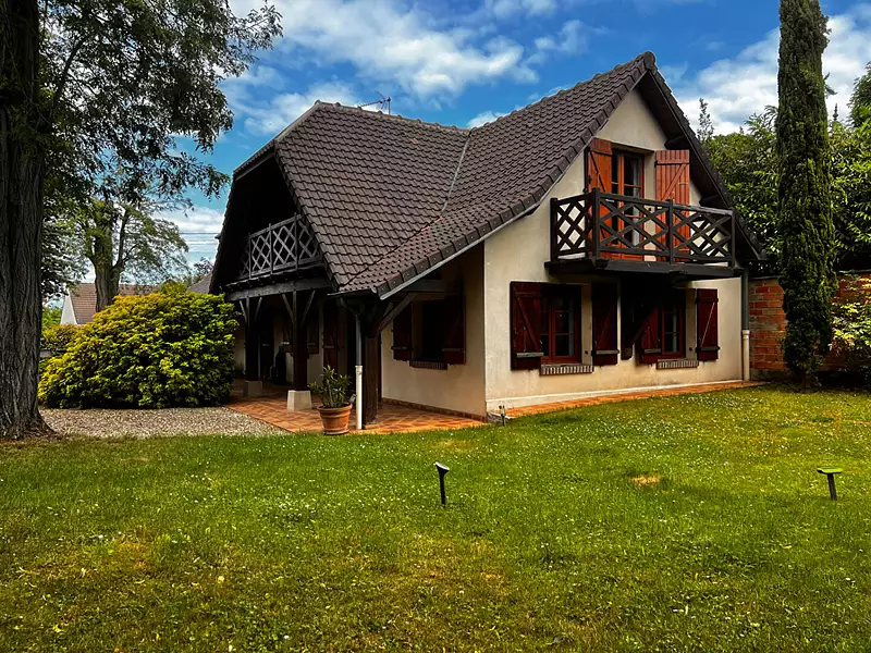 Maison, 197 m²