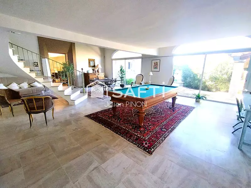Maison, 309 m²