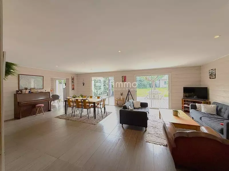 Maison, 170 m²