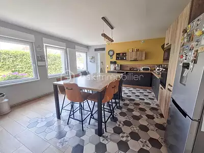 Maison, 195 m²