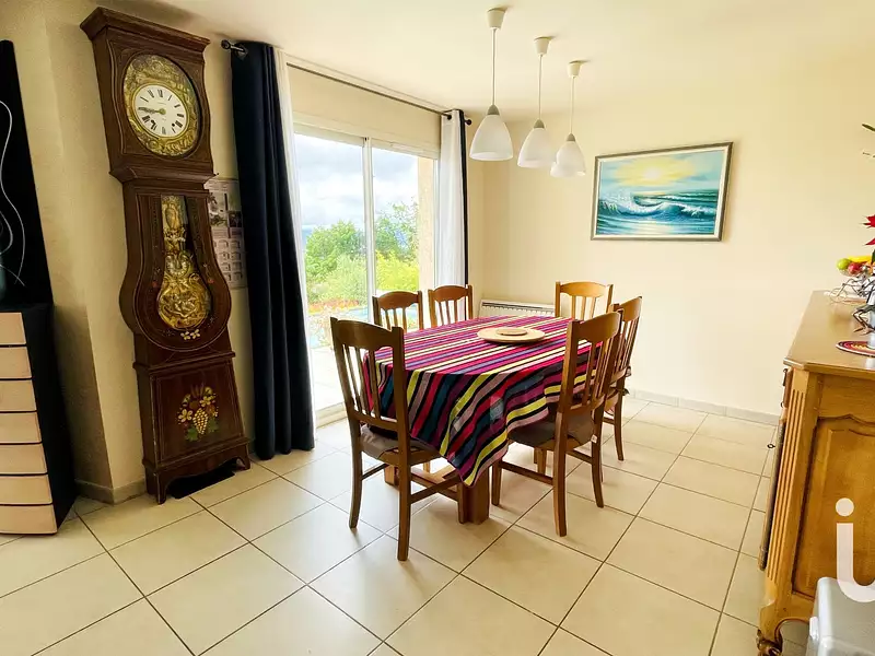 Maison, 140 m²