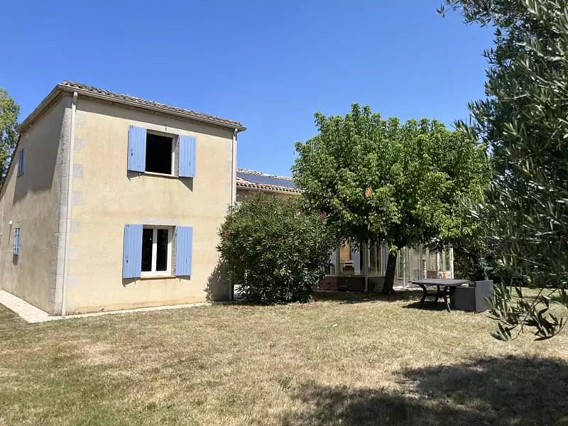 Maison, 230 m²