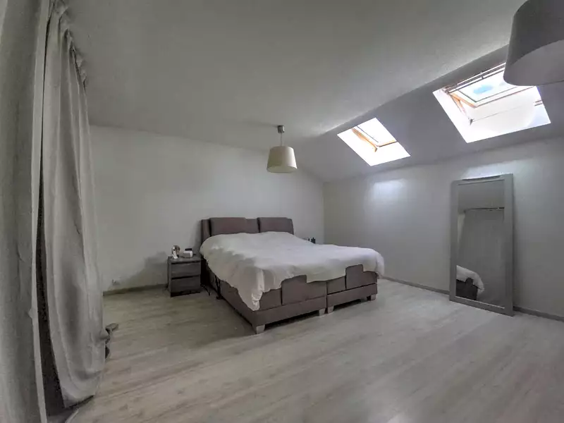 Maison, 211 m²