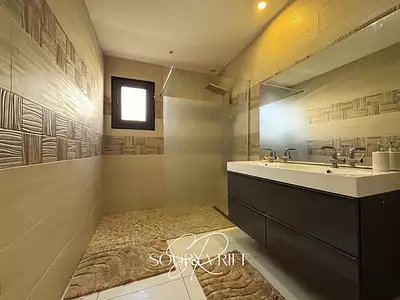 Maison, 165 m²