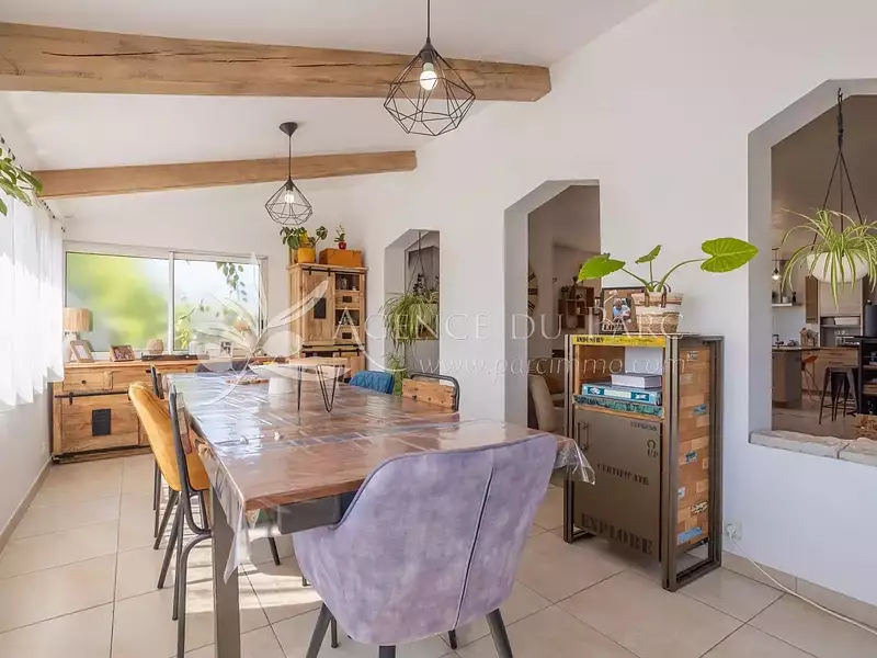 Maison, 168 m²