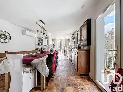 Maison, 246 m²