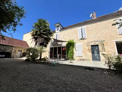 Maison, 215 m²