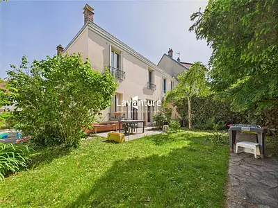 Maison, 164 m²