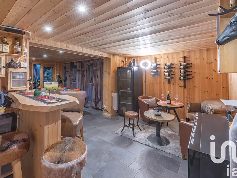 Maison, 223 m²