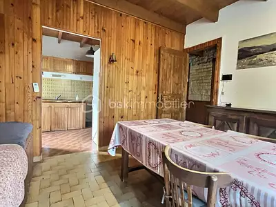 Maison, 198 m²