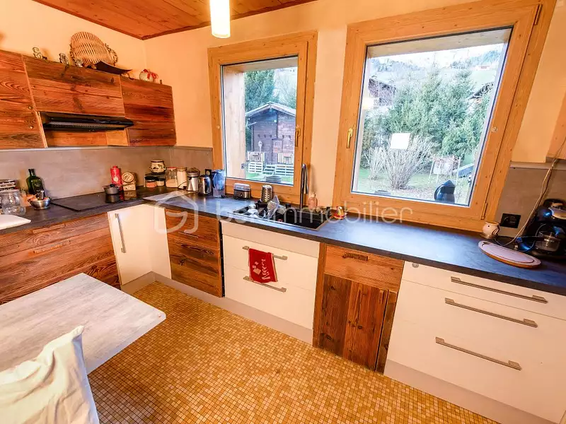 Maison, 255 m²