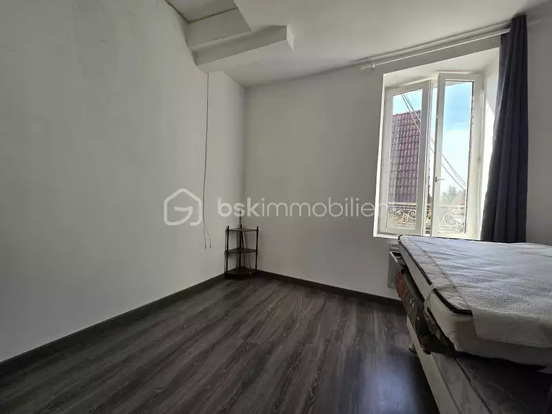 Immeuble, 85 m²