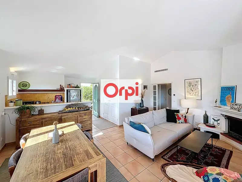Maison, 168 m²