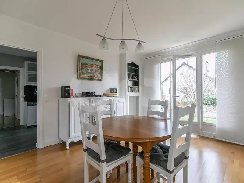 Maison, 170 m²