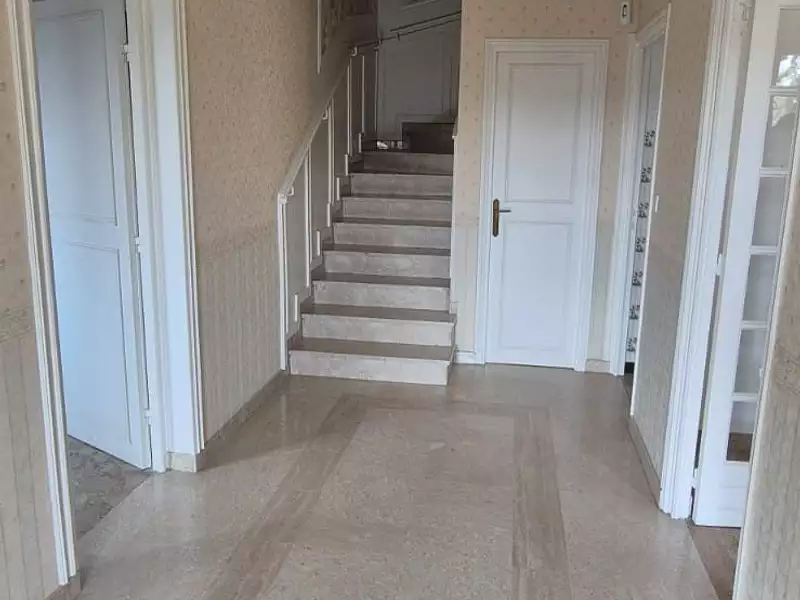 Maison, 237 m²