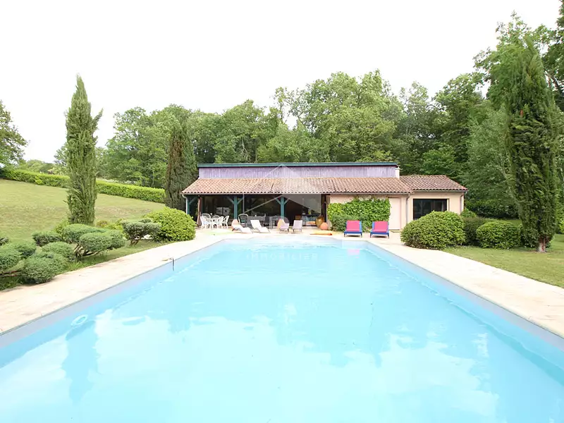 Maison, 215 m²