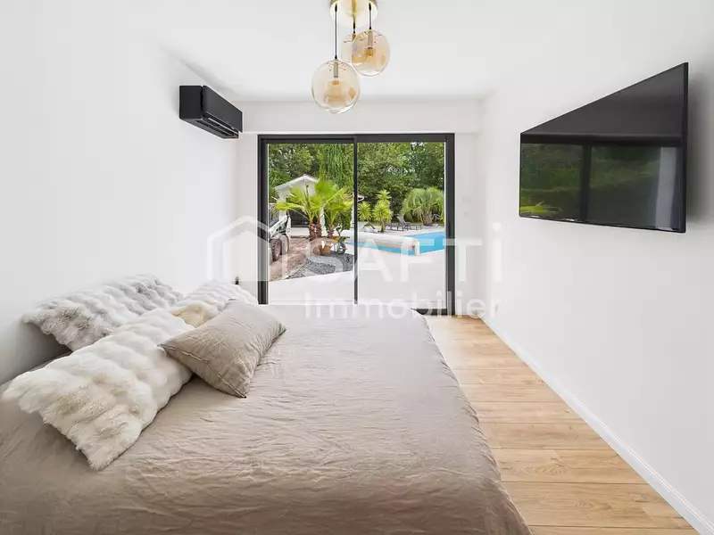 Maison, 260 m²
