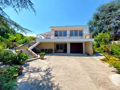 Maison, 176 m²