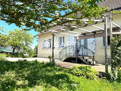 Maison, 245 m²