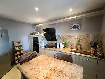 Maison, 99 m²