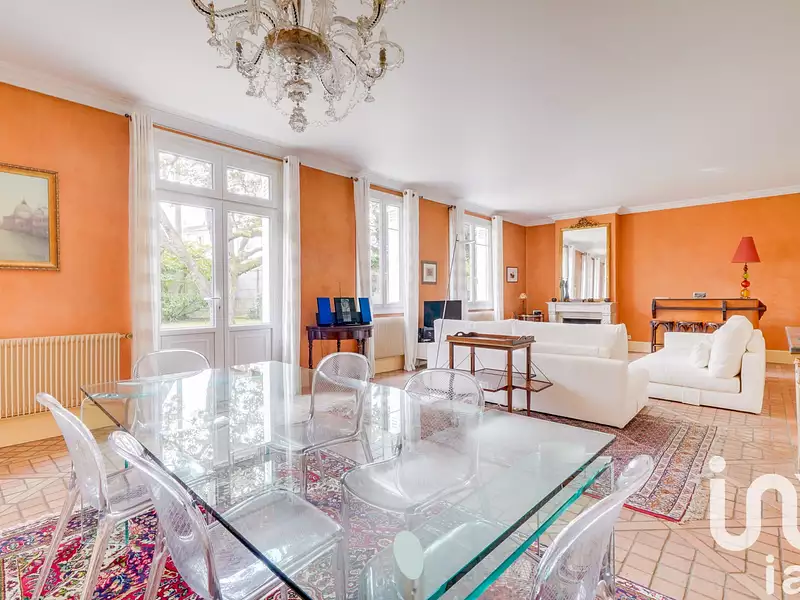 Maison, 219 m²