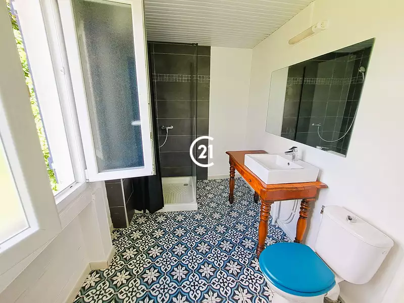 Maison, 230 m²