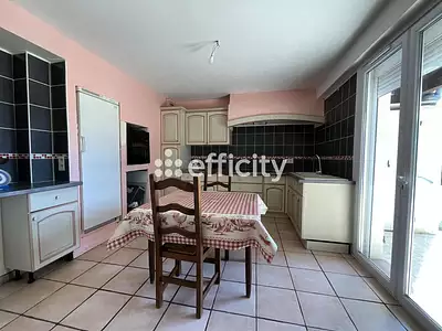 Maison, 215 m²